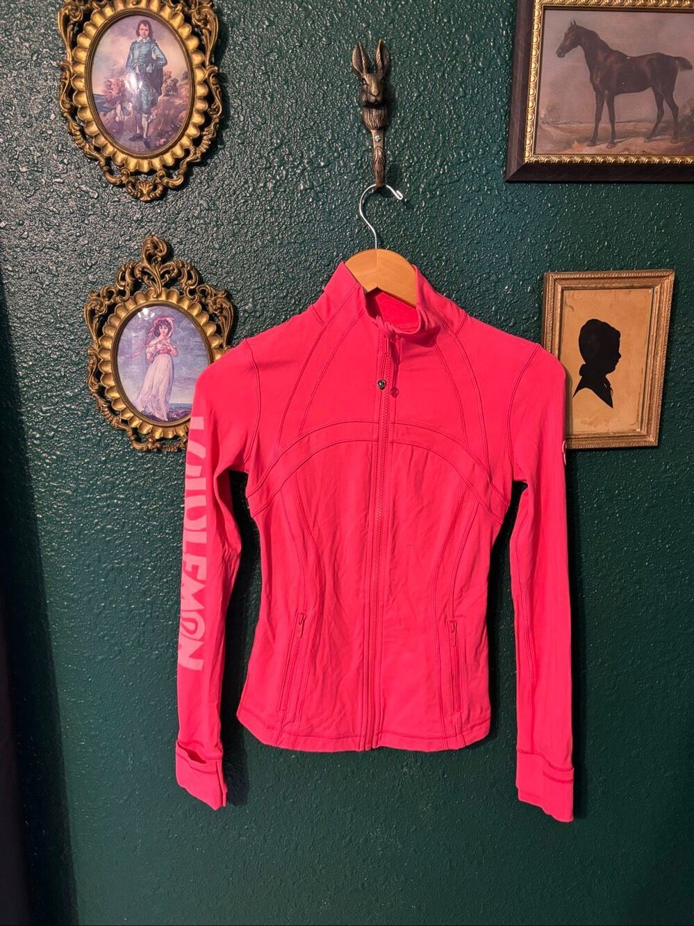 LULULEMON X DISNEY PINK DEFINE JACKET SIZE 4